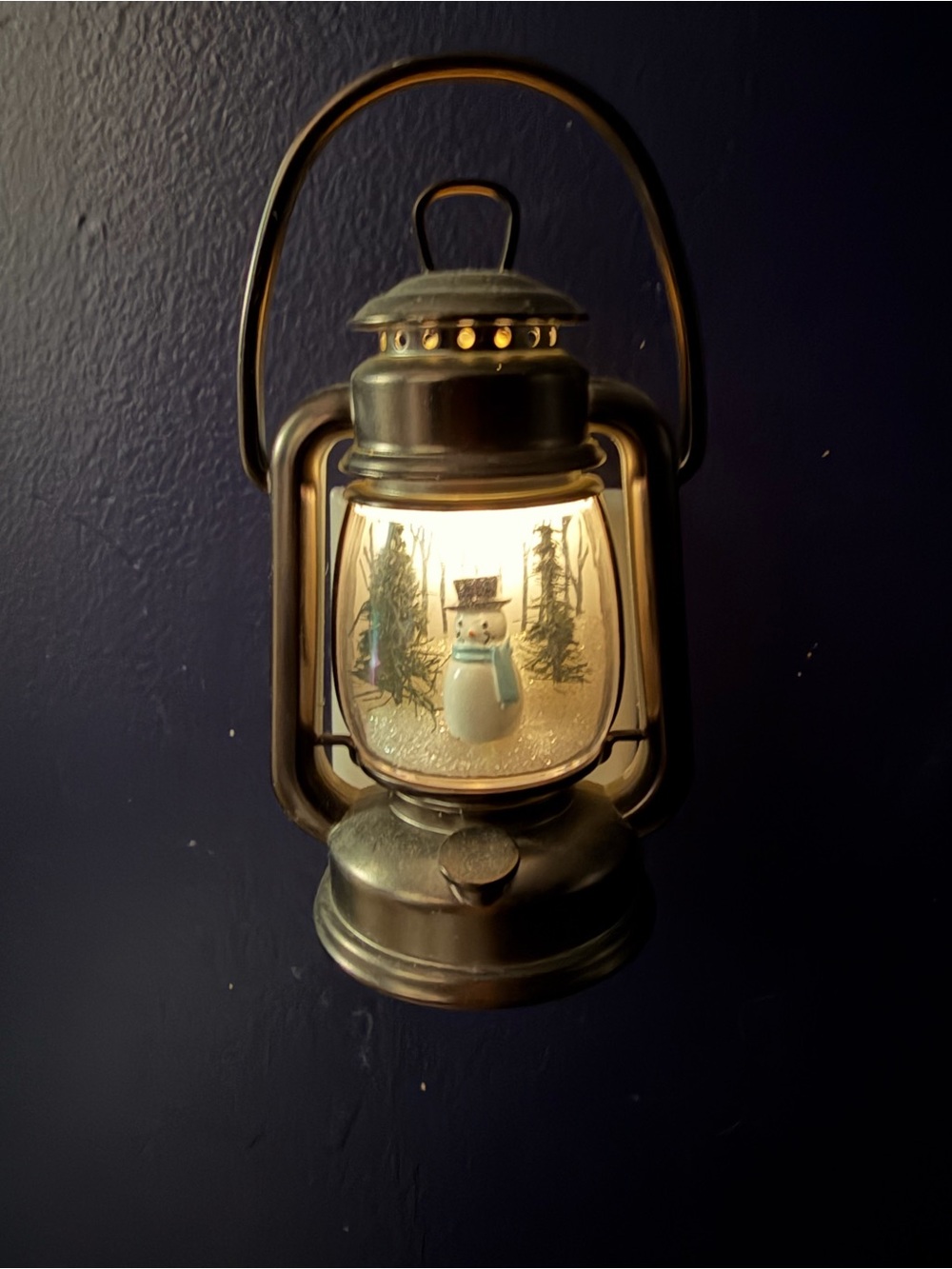 Bath & Body Works Brass Lantern with Illuminated Snowman Scene